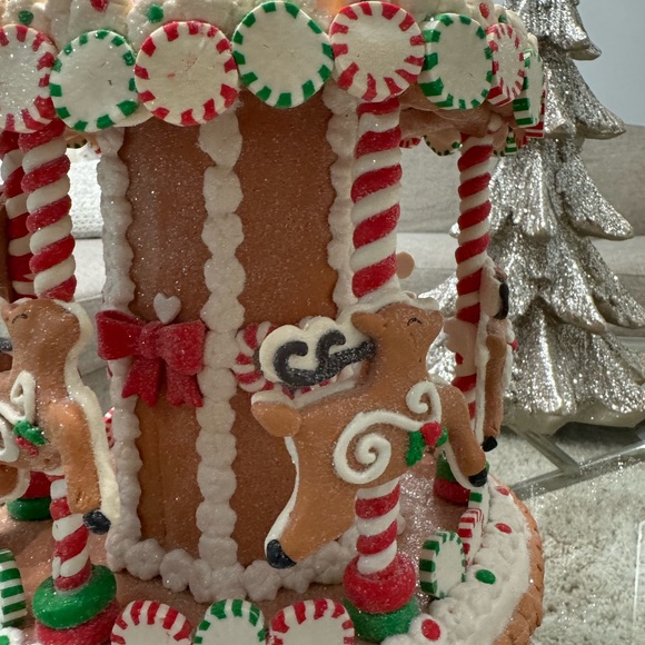 Gingerbread Carousel - Picture 3 of 5